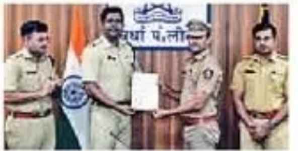 ठाणेदार प्रफुल डाहुले यांना केले सन्मानित